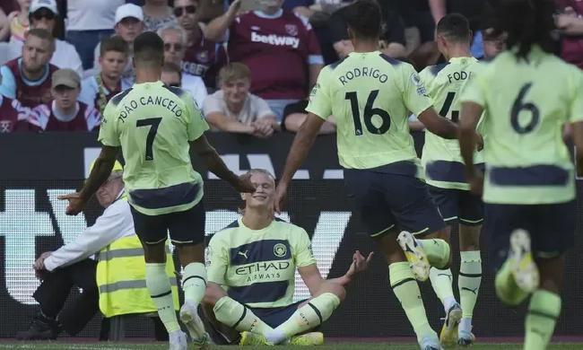 曼城英超33分紧追阿森纳，五项数据领跑联赛