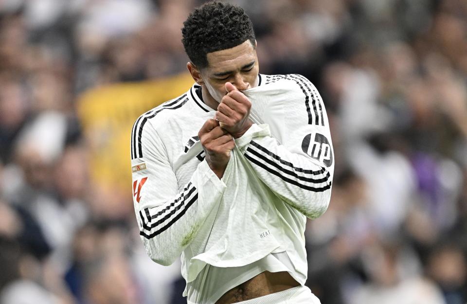 球队把对手三分线完全锁死