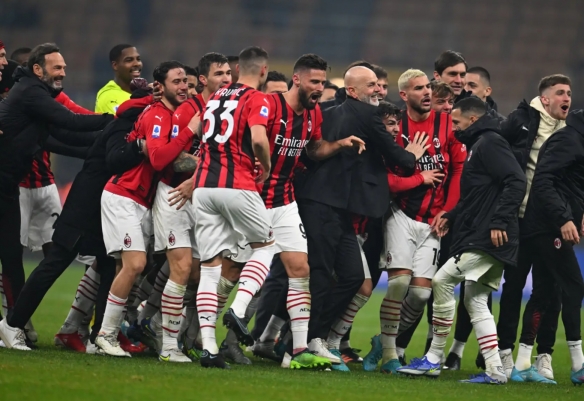 雄鹿伤病更新：场均3.3记三分的AJ·格林战活塞缺席