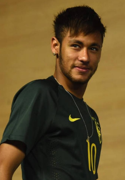 一位重病球迷被邀请看阿贾克斯的比赛，但因病情恶化未能实现