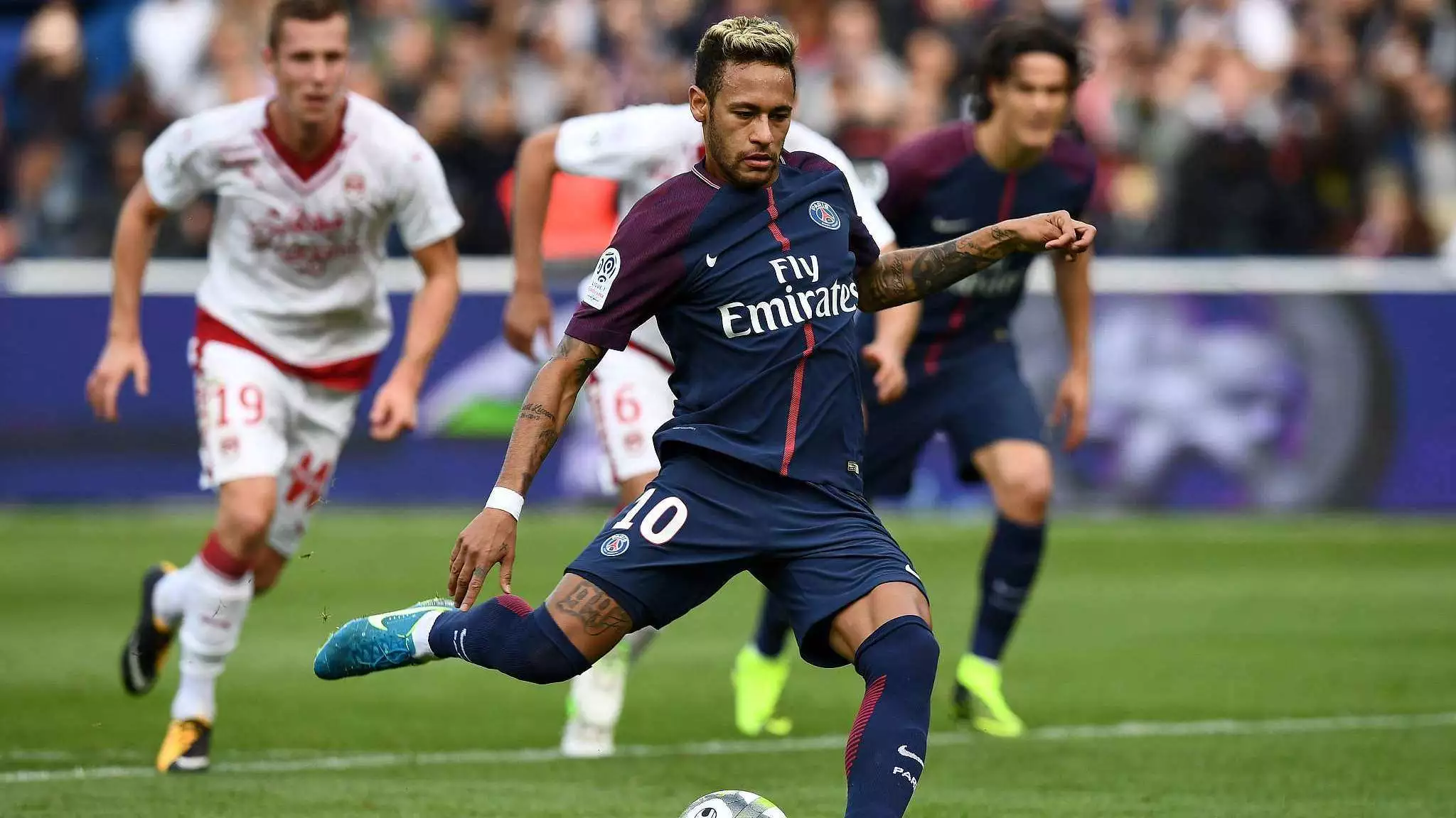 记者：2026年元旦前后津门虎收队冬训，先去海口再去海外拉练