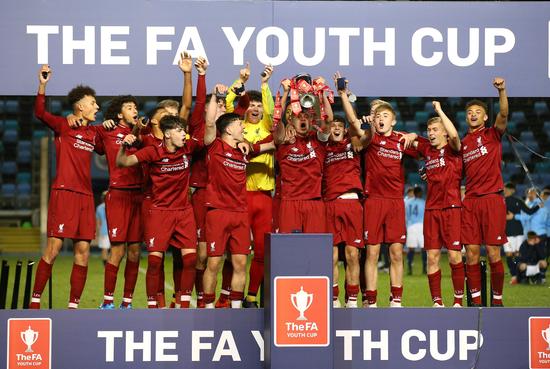 罗马诺：哈托已完成体检，今天与切尔西签约7年