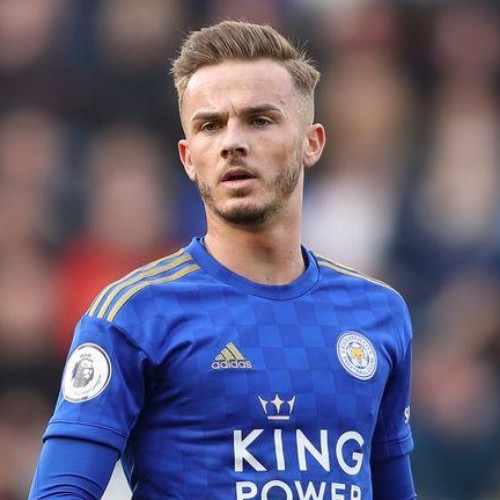 美记：恩比德右膝仍酸痛但治疗正确，他或许将缺席更久