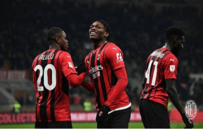EPL S20 小组赛：艰难取胜 COL 2-1击败Astralis
