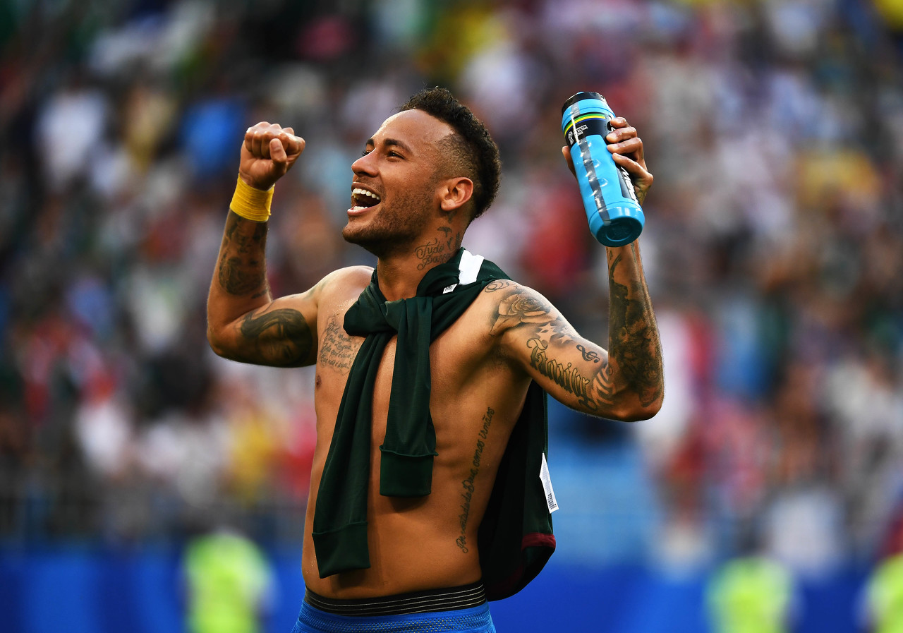 足协杯决赛——中国足坛本年度最后一场焦点战！明晚...